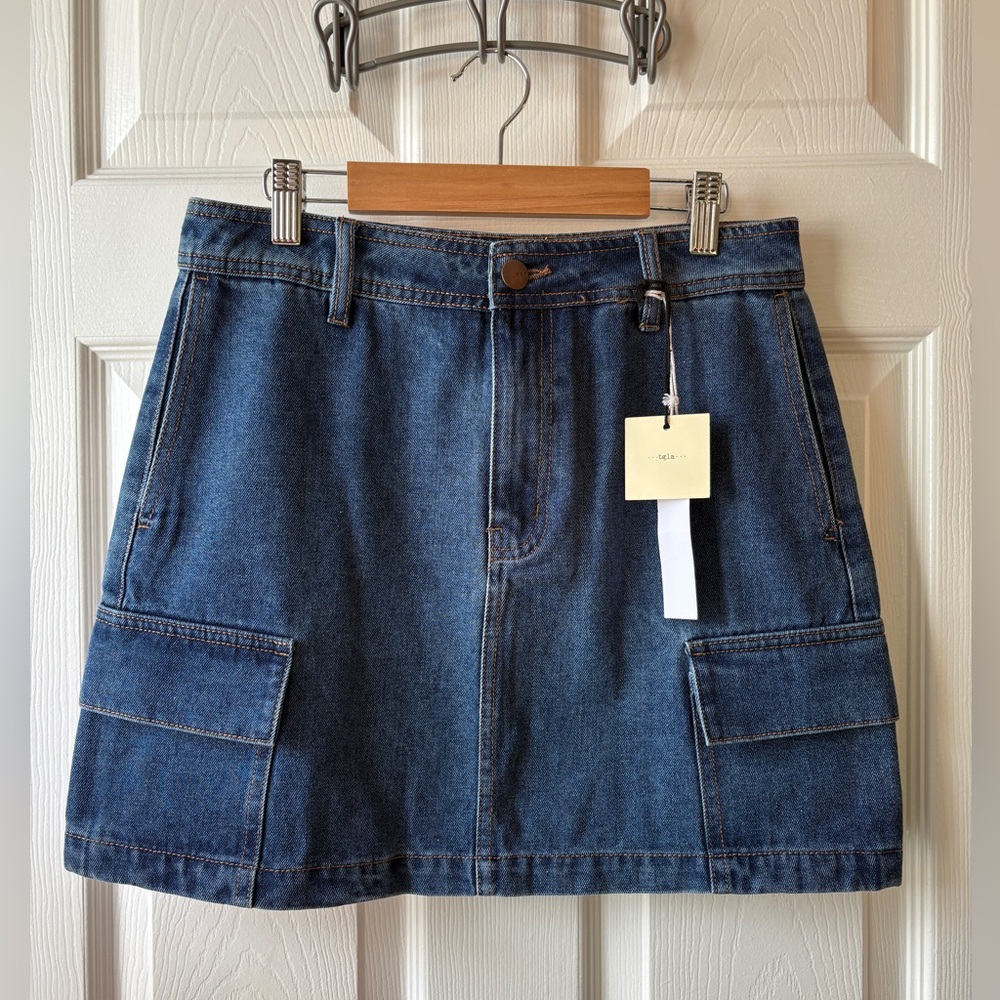 Francesca's Classic Blue Denim Skirt